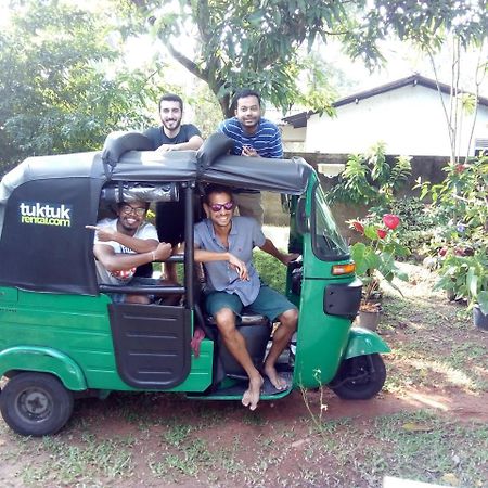 Ceylon Hostel-Galle Унаватуна Экстерьер фото